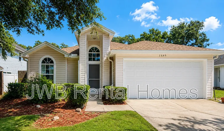 1649 Ocean Pond Ct — Photo 1