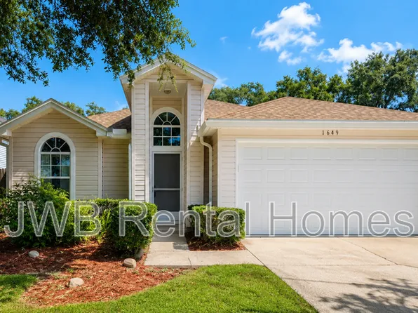 1649 Ocean Pond Ct, Jacksonville Beach, FL 32250