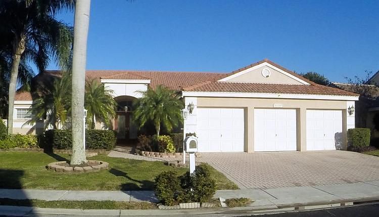 1st image of 10289 Allamanda Blvd