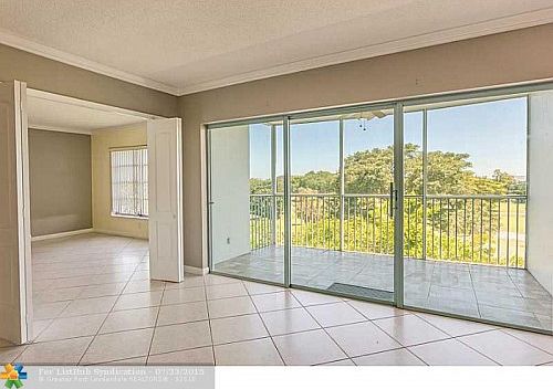 5th image of 3050 N Palm Aire Dr APT 502