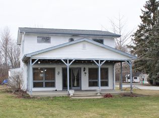 1590 N Shore Dr, Rome City, IN 46784