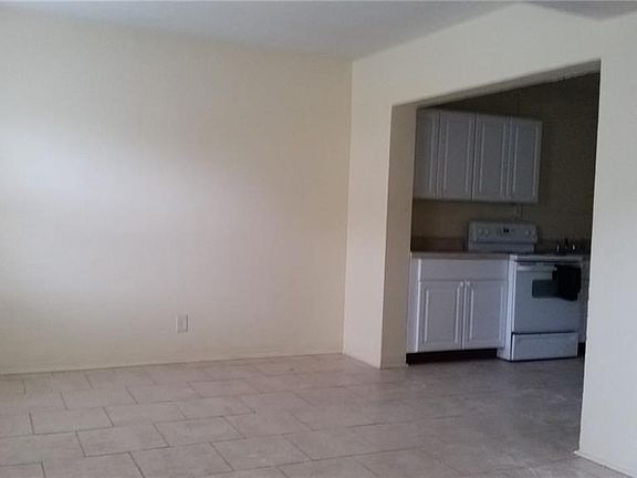 2nd image of 3800 18th Ave S Uppr 3