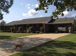 1105 2nd St SE, Magee, MS 39111