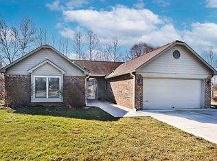 2240 Crystal Bay West Dr, Plainfield, IN 46168