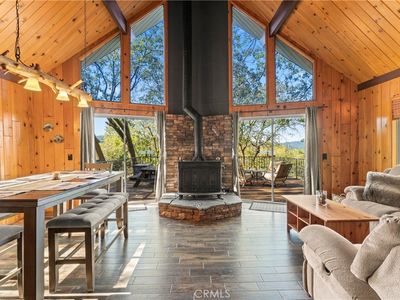 1159 Yellowstone Dr, Lake Arrowhead, CA, 92352