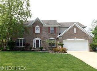 10122 Dayflower Dr, Twinsburg, OH 44087