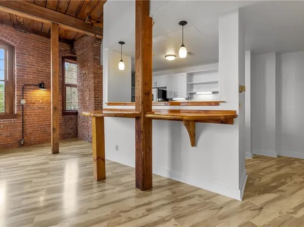 555 S Water St APT 219, Providence, RI 02903