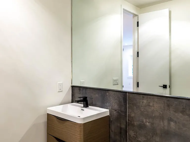 182 Malcolm X Blvd #1A — Photo 10