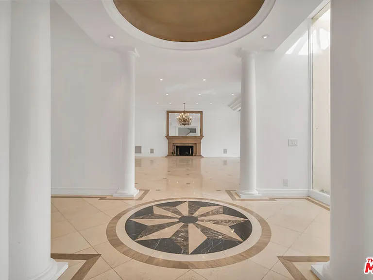 10557 Rocca Pl — Photo 21