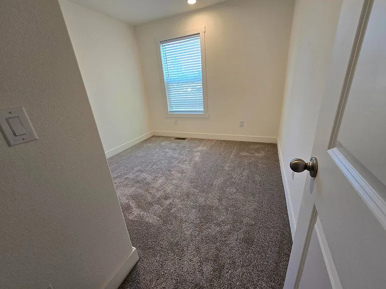 359 Lemon Dr #17 — Photo 10