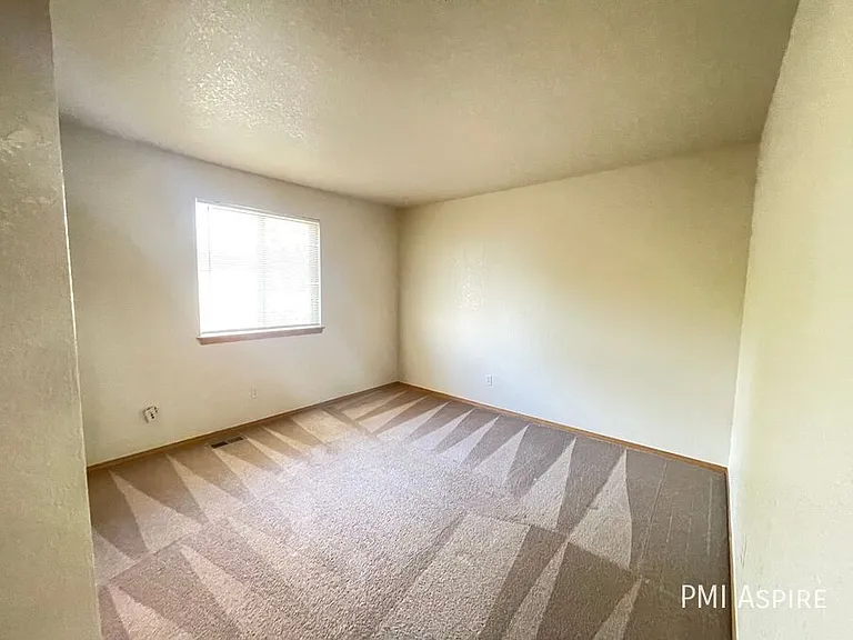 10501 Dresden St — Photo 20