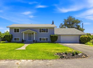 2202 Hill Dr, Grandview, WA 98930