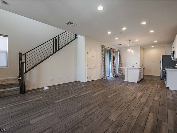 5th image of 11632 Redwood Mountain Ave #0