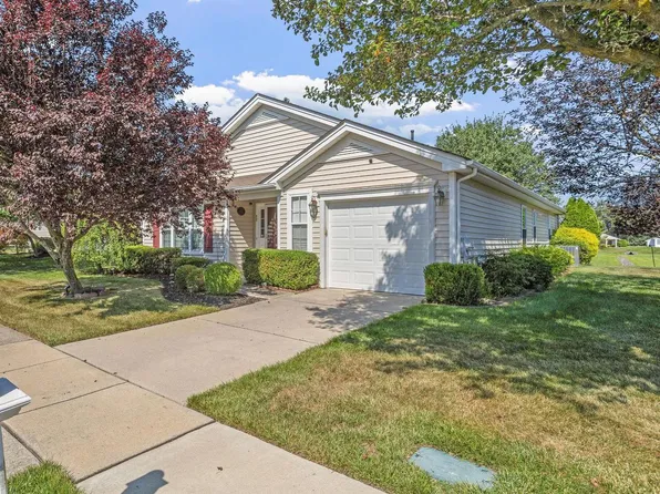 77 Maple Leaf Cir, Sewell, NJ 08080