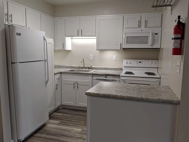 311 Morrison St — Photo 7