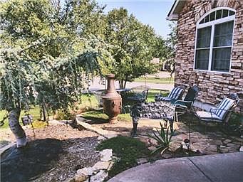 2nd image of 801 Pinehurst Dr