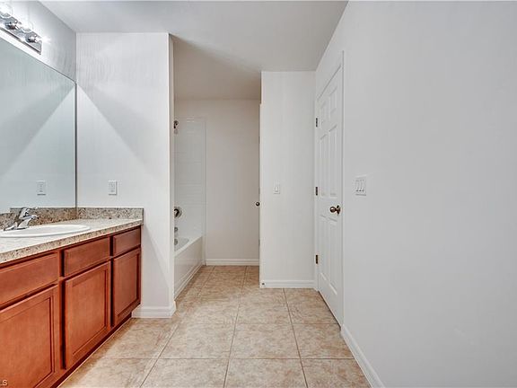 2nd image of 851 Sea Urchin Cir