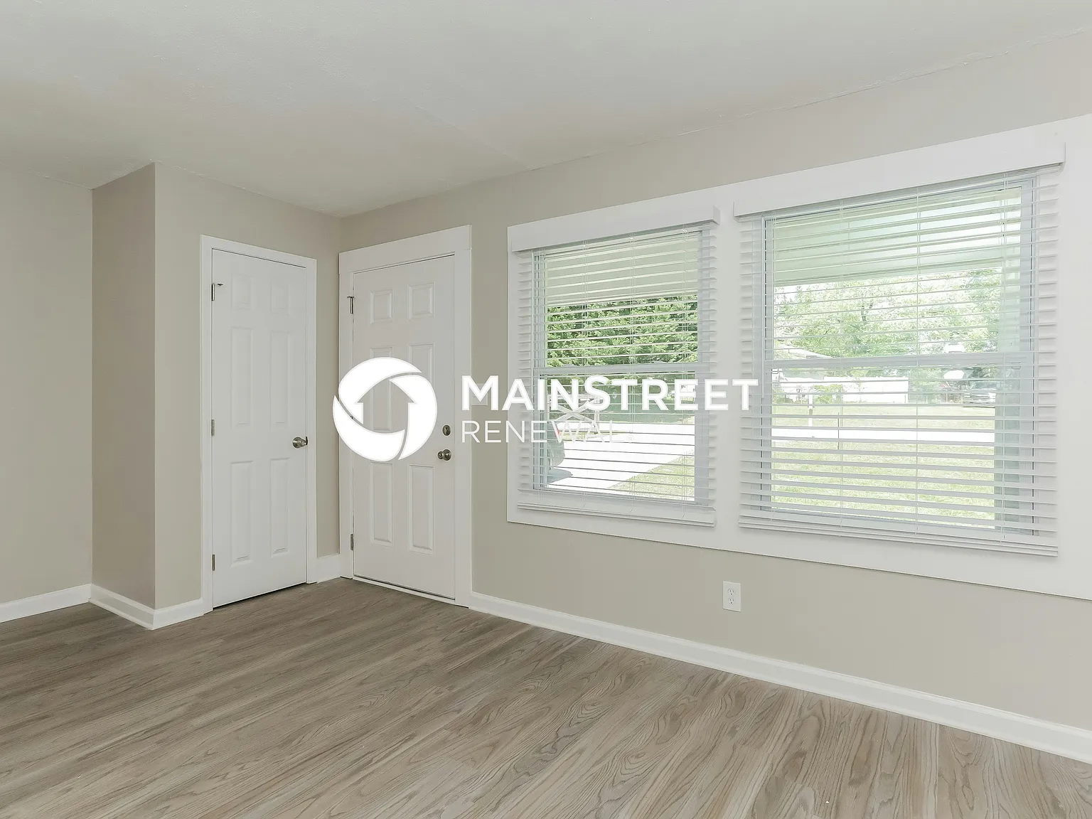 6096 Lynne Circle SW — Photo 3