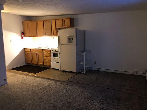 3rd image of 1660 Peger Rd APT 5