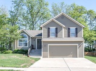 600 NE 99th St, Kansas City, MO 64155
