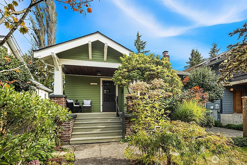 2nd image of 1960 26th Avenue E