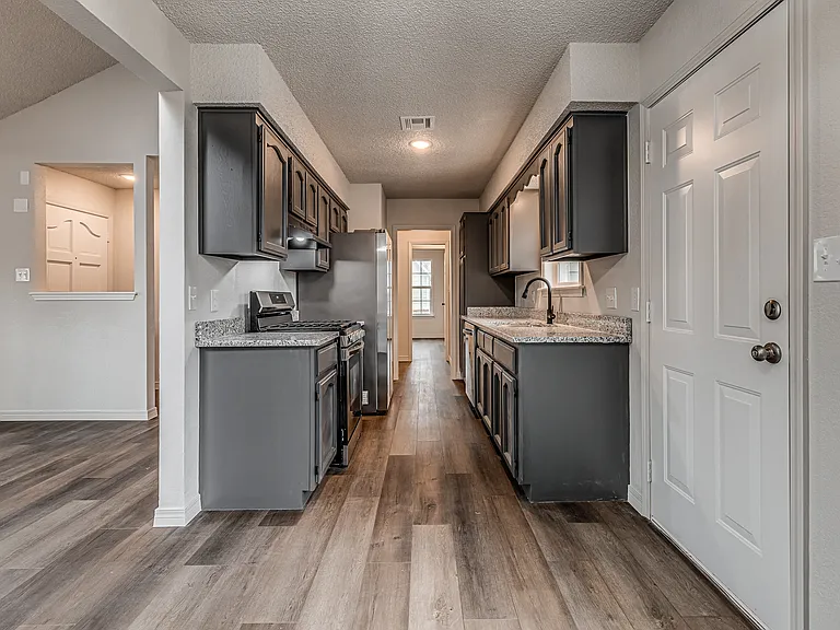 14527 S Maple Pl — Photo 11