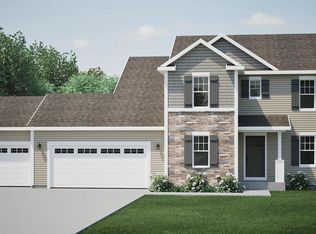 W190N15704 Maple Fields Cir, Jackson, WI 53037