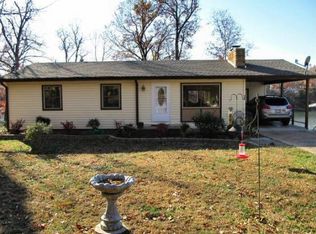 248 E Lakeshore Dr, Cherokee Village, AR 72529