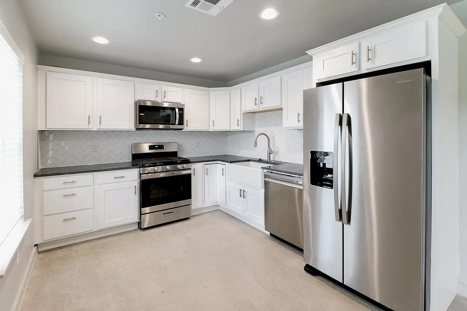 2 bed, 1065 sqft, $1,450 — Photo 4
