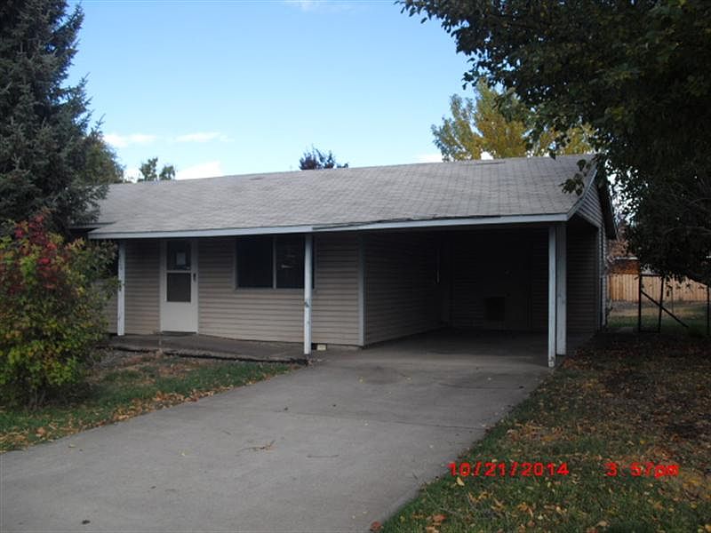 1st image of 830 NW Deer St