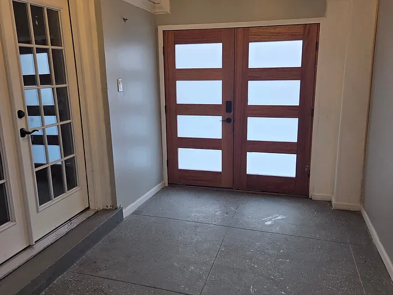 1629 Netherwood Ave — Photo 4