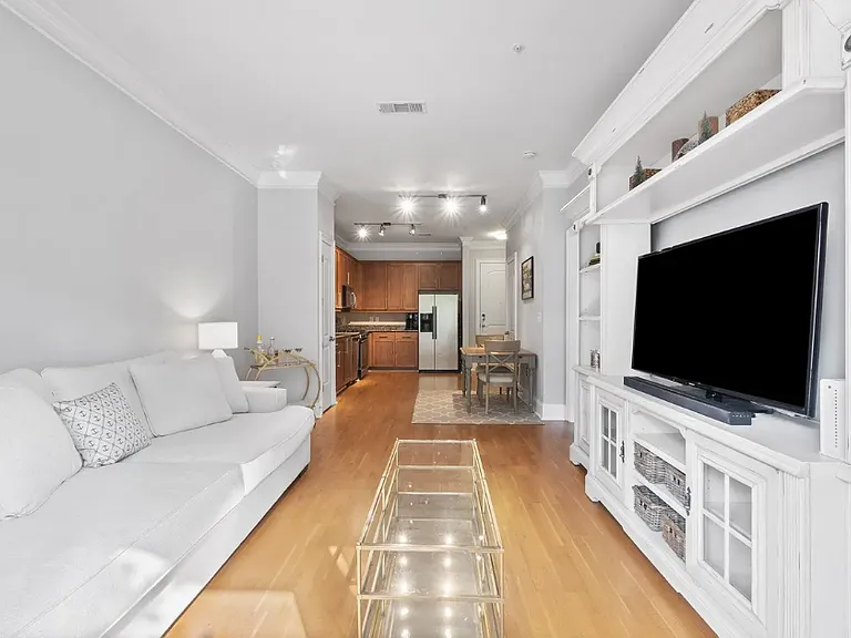 1055 Piedmont Ave NE #205 — Photo 6
