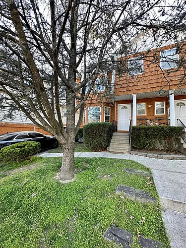 37 Hickory Rd #A Photo 1