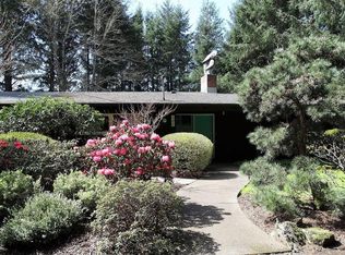 506 NE Golf Course Dr, Newport, OR 97365
