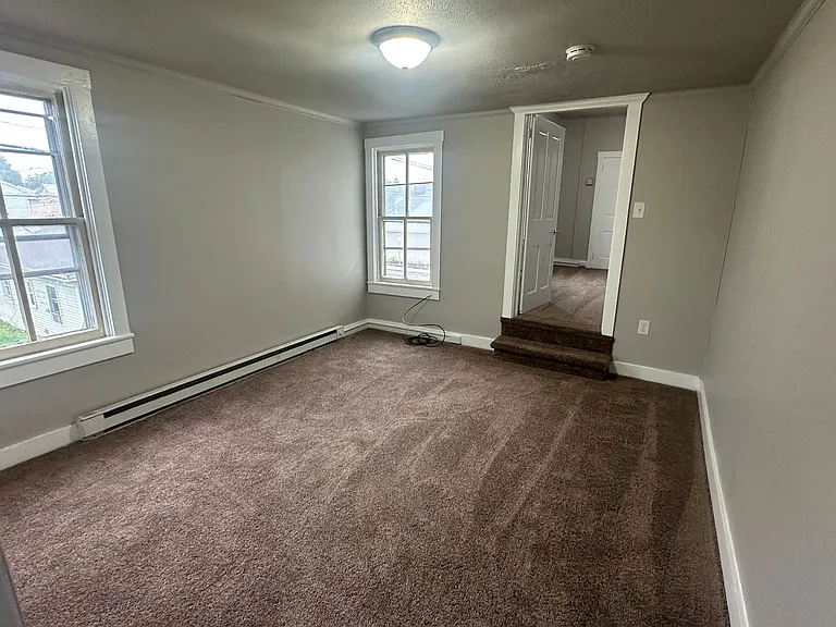 39 E Willow St — Photo 9