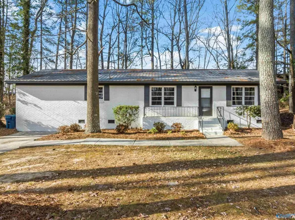 211 Falkner Cir, Boaz, AL 35957