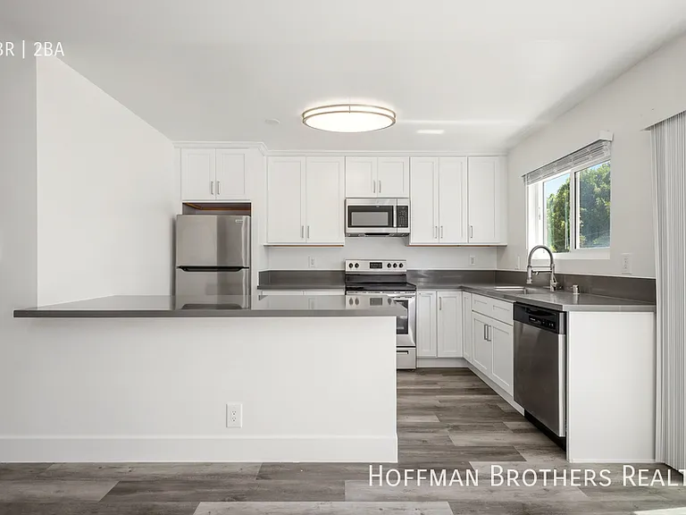 1865 Camden Ave #301 — Photo 2