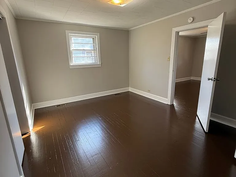 459 Woodruff St — Photo 8