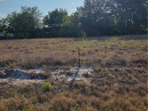 121 N Fondulac Rd, Avon Park, FL 33825