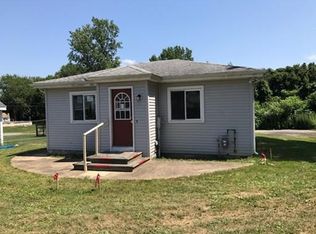 21 Dupuis St, Fall River, MA 02721