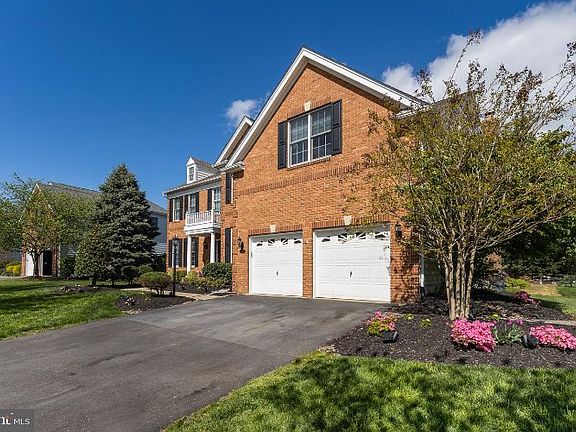 3rd image of 5277 Jacobs Creek Pl