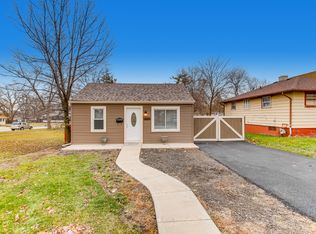 323 N Farnsworth Ave, Aurora, IL 60505