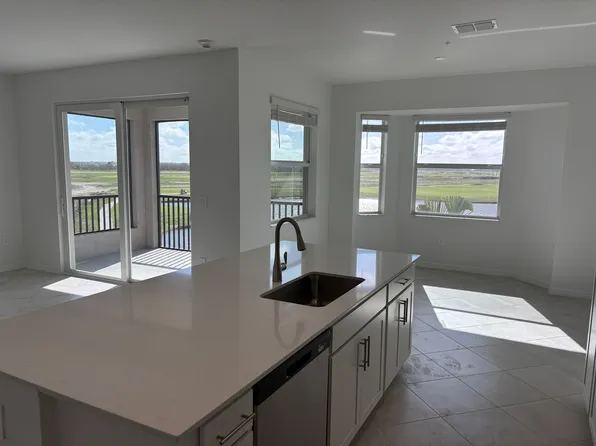 19140 Scalloped Loop #401, Lakewood Ranch, FL 34211