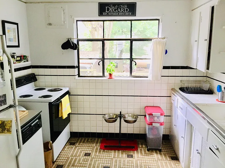 1614 Ferndale Pl #1 — Photo 9