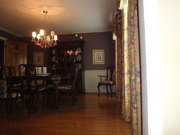 3rd image of 190 Creekview Trl