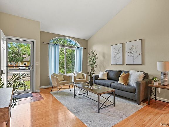 5th image of 4452 Lee Street