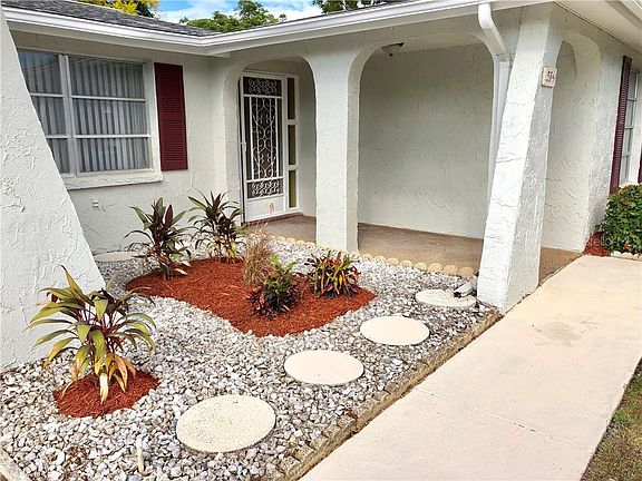 3rd image of 5541 Canosa Dr