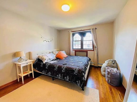 4th image of 26-26 30th St #3R