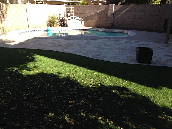 4th image of 4712 E Amberwood Dr