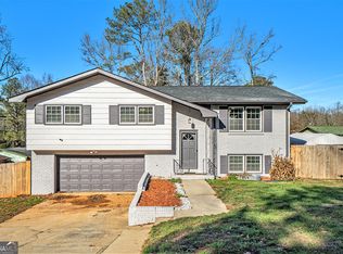 2662 Lowell Dr, Morrow, GA 30260